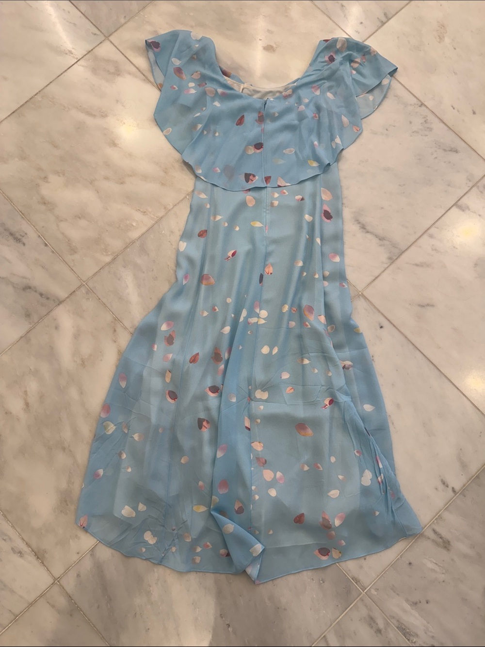 Theory- Light Blue Silk Dress with White, Mauve and Muted Pink Pint - Picture 4 of 9
